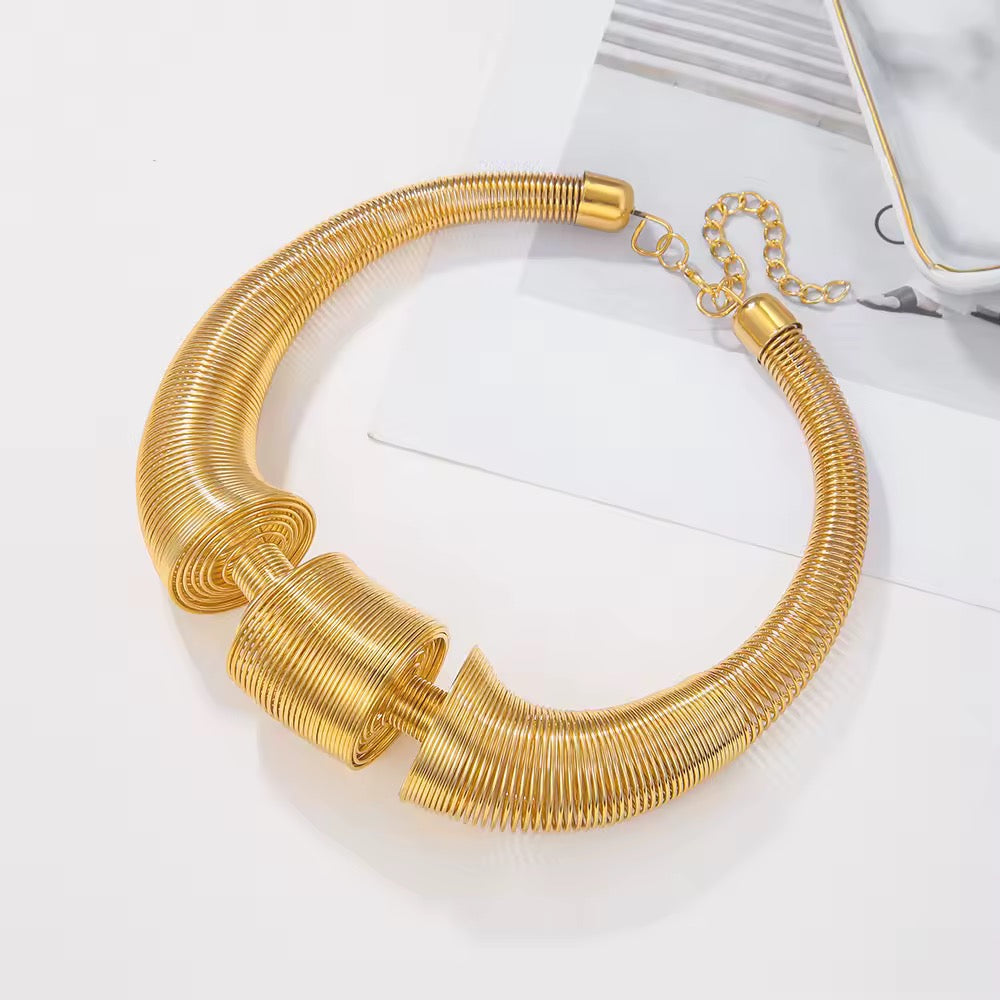 The Monaco Collar Gold